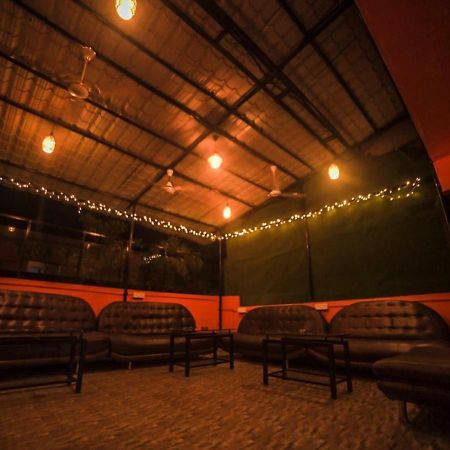Happinest - The Backpacker'S Hostel Mumbai Dış mekan fotoğraf